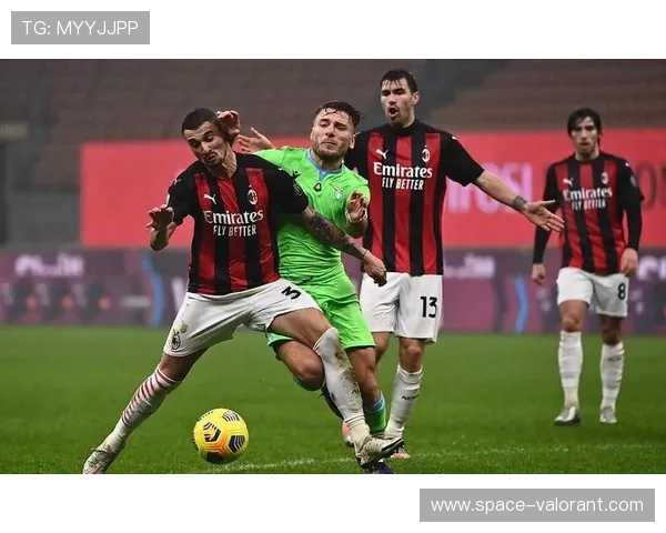 恰尔汗奥卢领跑意甲射手榜 竞争愈发激烈 恰尔汗奥卢领跑意甲射手榜 竞争愈发激烈